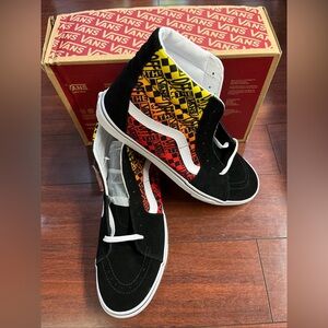 Mens 13 Vans Sk8-Hi Top Suede Logo Flame Black Shoe Sneaker New Tag HALF BOX